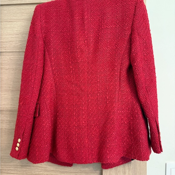 Zara Women's Bold Fuchsia Blazer with Gold Buttons - Picture 5 of 5